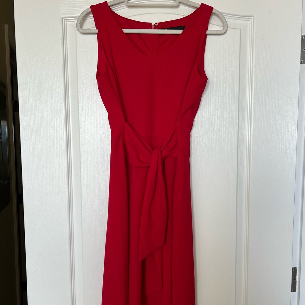 Red Leslie Fay dress